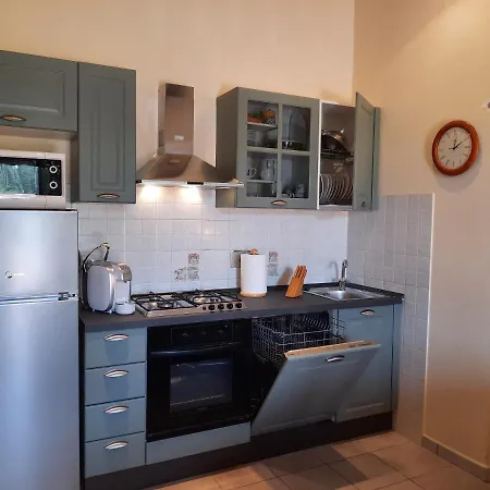 Confortevole Bilocale A Pochi Chilometri Dal Mare Con Ampia Terrazza Privata E Vista Sulla Campagna Toscana Apartment *