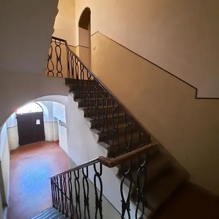 Confortevole Bilocale A Pochi Chilometri Dal Mare Con Ampia Terrazza Privata E Vista Sulla Campagna Toscana Apartment *